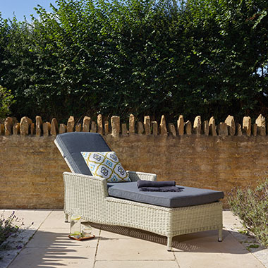 About Sun Loungers & Daybeds