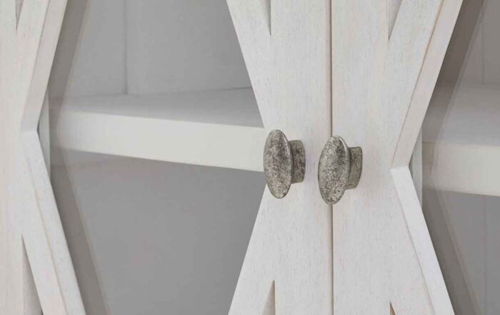 Hill&#x20;Interiors&#x20;Stamford&#x20;Plank&#x20;2&#x20;Door&#x20;Sideboard-22921&#x20;1