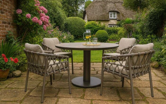 4 Seasons Outdoor Piacenza 4 Seat Round Garden Dining Set-91865/91833