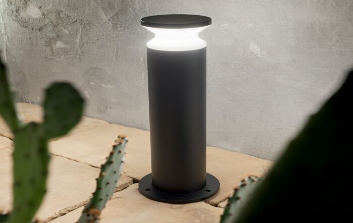 Torre PT1 Big Nero Outdoor Floor Lamp-186955