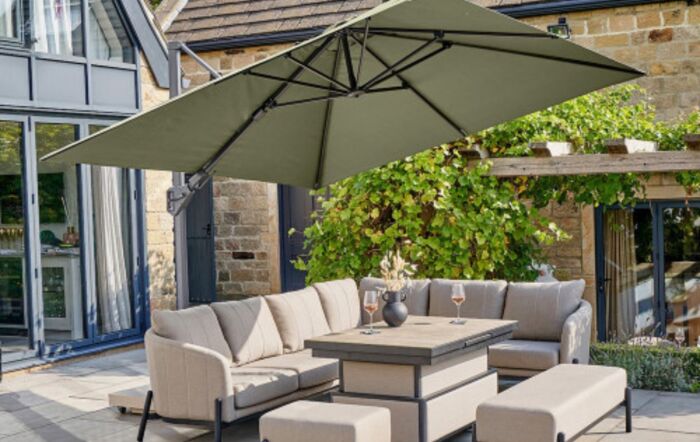 Pacific Lifestyle Challenger T2 3m Lush Green Free Arm Parasol & 90kg Wheeled Base-18-193-LU & 18-125