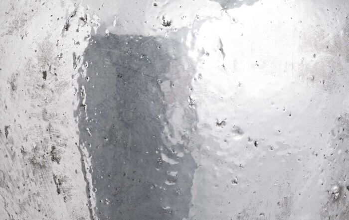 Tall&#x20;Metallic&#x20;Ceramic&#x20;Vase&#x20;1