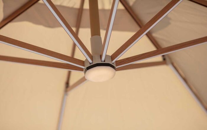 Bramblecrest&#x20;Truro&#x20;Wood&#x20;Effect&#x20;3M&#x20;Square&#x20;LED&#x20;Sand&#x20;Parasol&#x20;inc&#x20;Granite&#x20;Base&#x20;-&#x20;FREE&#x20;cover-SPPSL14W&#x20;1