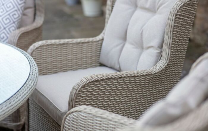 Bramblecrest Chedworth 6 Seat Round Dining Set with Lazy Susan, Parasol and Base - Sandstone-X20WCW140RD1