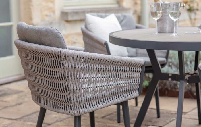 Bramblecrest Mauritius 4 Seat Round Dining Set with Parasol & Base-X23AMA110RT