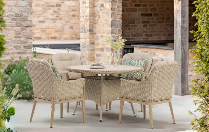 Bramblecrest Monterey 120cm Round Dining Table & 4 Deluxe Vogue Armchairs, Parasol & Base - Sandstone