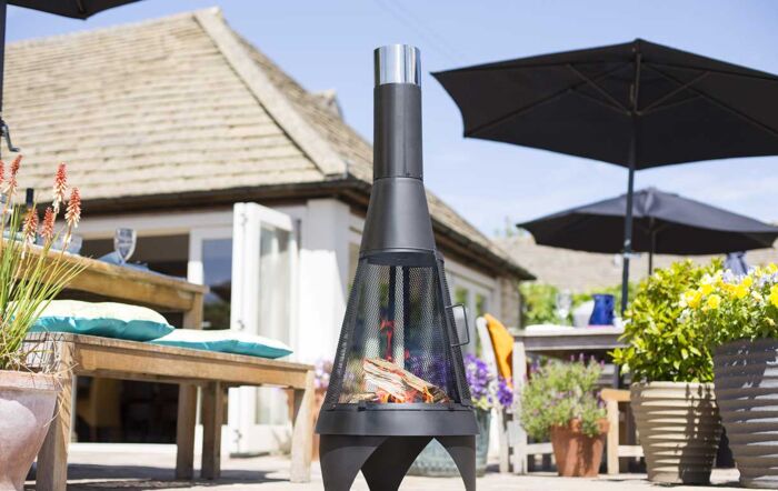 La Hacienda Colorado Steel Chimenea with Mesh Doors - Extra Large