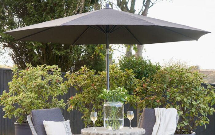 Pacific Lifestyle Riva Premium Round 3m Manhattan Parasol & 25kg Concrete Base-18-186-MH & 18-205-25