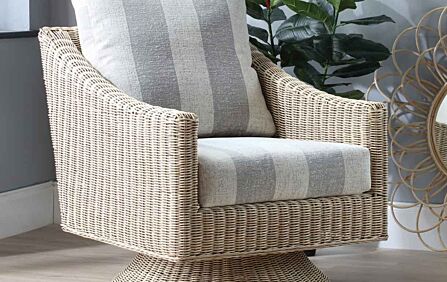 Desser Dijon Swivel Chair