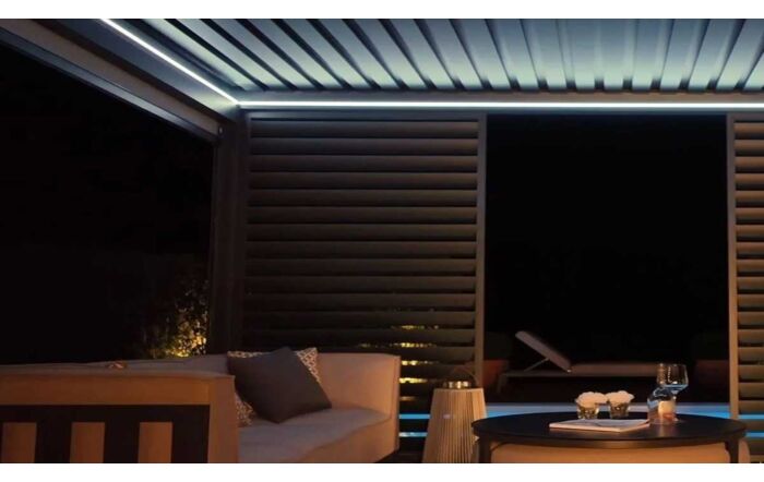 Maze Eden 4m x 4m Aluminium Outdoor Pergola Plus 3 Drop Sides & 4m Louvre Wall