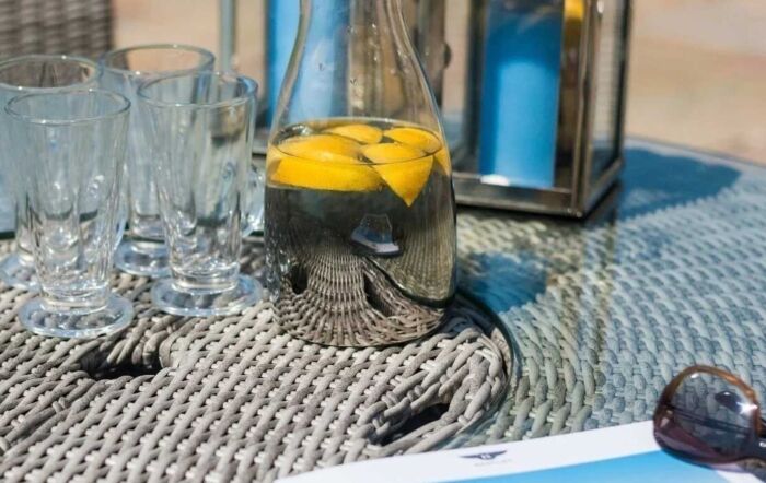 Maze Oxford 6 Seat Round Rattan Bar Set with Ice Bucket