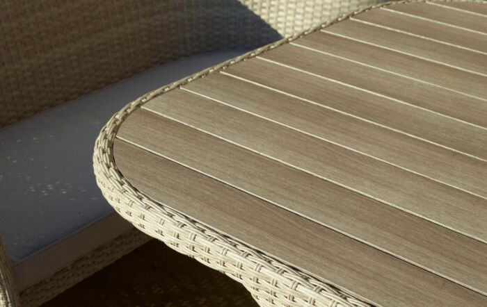 Bramblecrest Tetbury 8 Seat Balcony Set with Tree-Free Top, Parasol and Base - Nutmeg