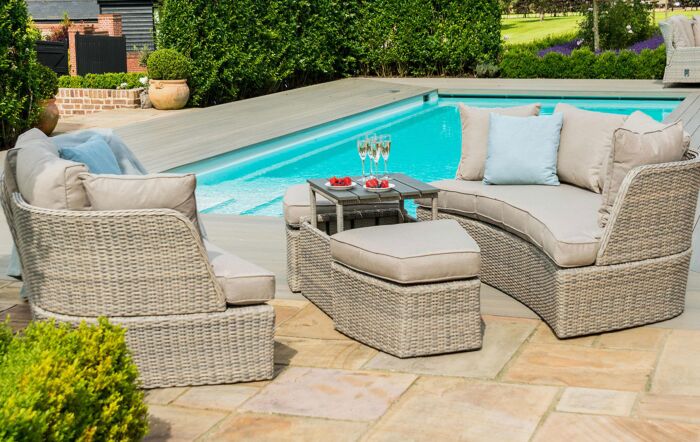 Maze Cotswold Rattan Day Bed Maze Cotswold Rattan Day Bed