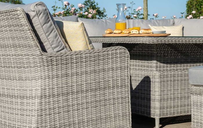 Maze Oxford Royal U Shaped Sofa Set with Rising Table Maze Oxford Royal U Shaped Sofa Set with Rising Table