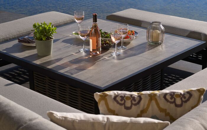 Feature: Ceramic Table Top