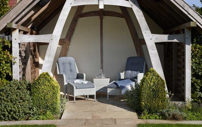 Bramblecrest Tetbury Garden Rattan Recliner Set - Cloud Bramblecrest Tetbury Garden Rattan Recliner Set - Cloud