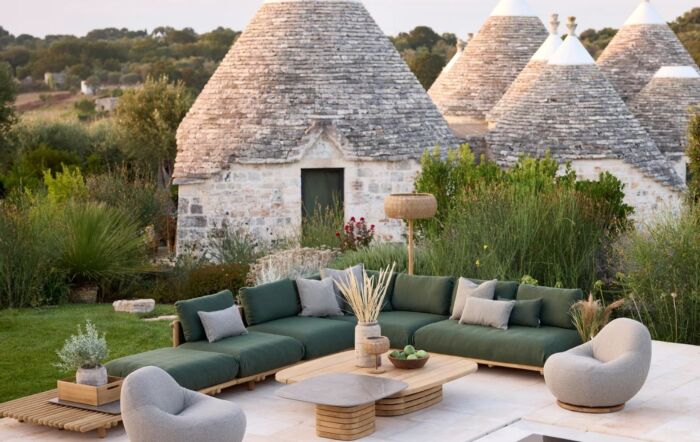 Cane-Line Gem Outdoor Lounge Chair with Teak Swivel - Dark Green-54005Y156T